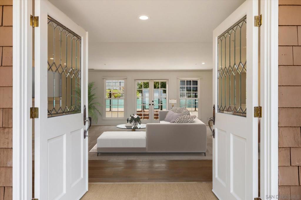 MLS #250037042SD image #10