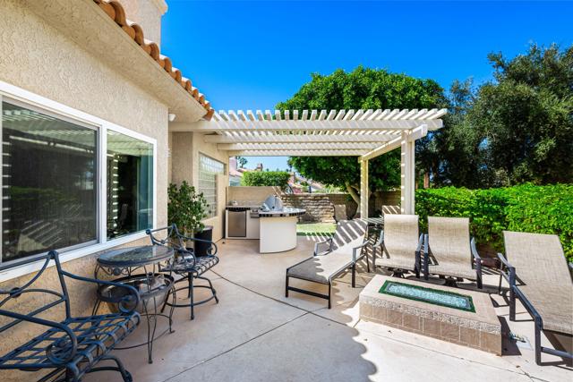 Image 31 of 50 For 370 Links Drive