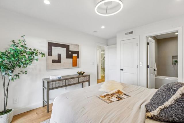 2271 40th Avenue, San Francisco CA: https://media.crmls.org/mediaz/63d465c9-2445-45ab-88d8-766e7e547eda.jpg