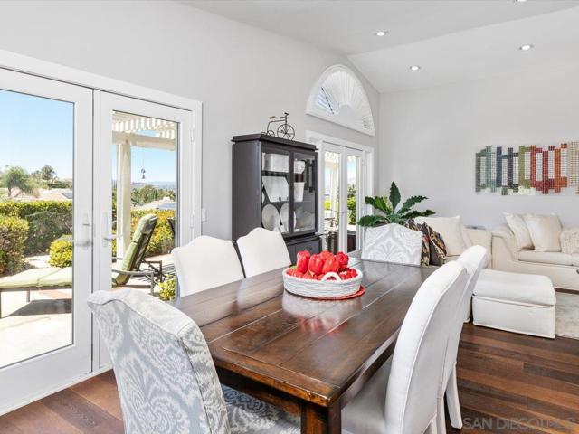13338 Corte De Chucena, San Diego CA: https://media.crmls.org/mediaz/63d61324-e9fb-4edb-ae92-ec8823e22a87.jpg
