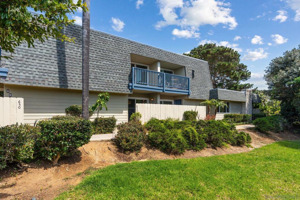 652 Solana Circle - photo 2