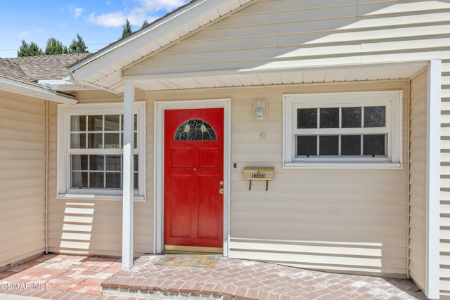 17335 Burton Street, Northridge CA: https://media.crmls.org/mediaz/63d6f2f5-7d58-4b49-a550-b651d7d2f390.jpg