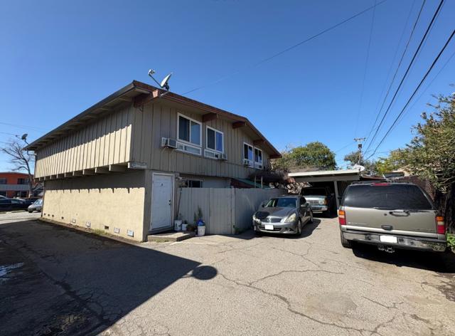 210 Gramercy Place, San Jose CA: https://media.crmls.org/mediaz/63d78268-e669-4560-8ef0-a71697bcd185.jpg