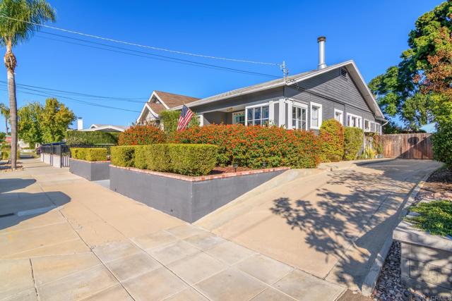 Detail Gallery Image 39 of 44 For 3915 Falcon St, San Diego,  CA 92103 - 3 Beds | 3 Baths