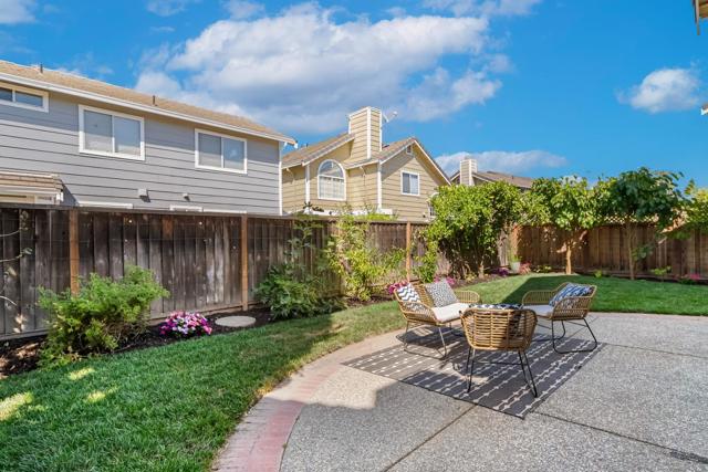 1274 Notting Hill Drive, San Jose CA: https://media.crmls.org/mediaz/63d8e926-1d44-47af-8a74-4692ca0184e4.jpg