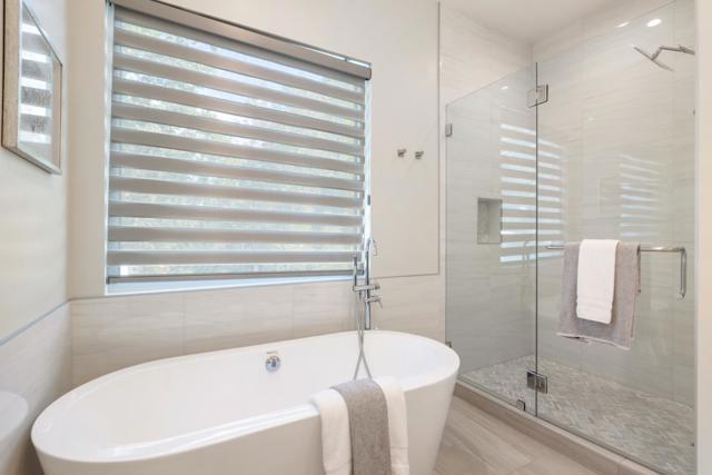 671 Live Oak Avenue, Menlo Park CA: https://media.crmls.org/mediaz/63d94a20-0032-419e-a84d-71a165f4f2a2.jpg