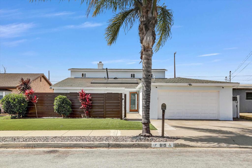819 Iris Avenue