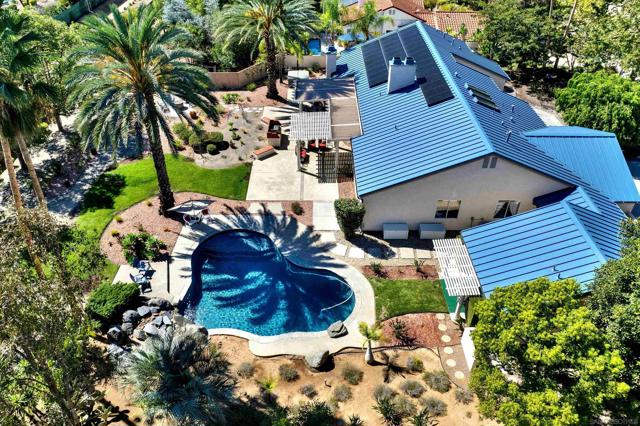 14265 Sandhill Rd, Poway CA: https://media.crmls.org/mediaz/63d9ce76-9258-46a7-bc55-47dc17adc379.jpg