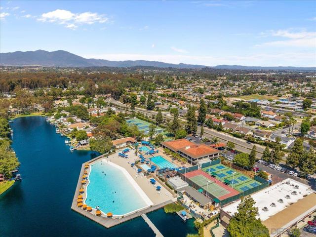 22682 S Canada Ct, Lake Forest CA: https://media.crmls.org/mediaz/63d9cfea-d038-4fe4-b242-4d8be59d7f5d.jpg
