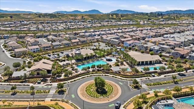 39319 Corvina, Temecula CA: https://media.crmls.org/mediaz/63d9e847-2866-41ea-851f-51d0b1243462.jpg