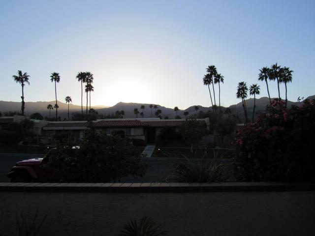 48440 Racquet Lane, Palm Desert CA: https://media.crmls.org/mediaz/63db5e7c-9bee-4bbd-b3f6-868e6c417069.jpg