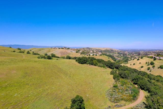 6821 Silver Creek Road, San Jose CA: https://media.crmls.org/mediaz/63dbb2f7-6744-4a08-b695-93d6b32bda7e.jpg