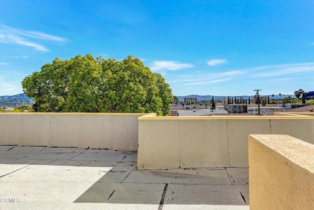 Detail Gallery Image 40 of 43 For 719 E Tujunga #B,  Burbank,  CA 91501 - 3 Beds | 2/1 Baths