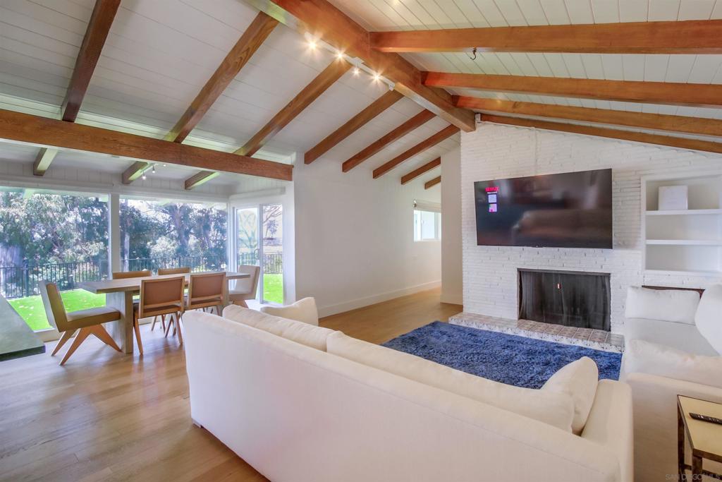 4242 Cosoy Way - photo 8