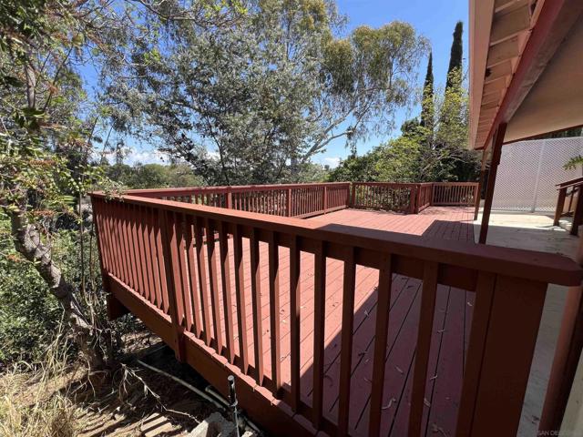 4833 Atlanta Dr., San Diego CA: https://media.crmls.org/mediaz/63deb869-c539-4d27-901a-00f25709df99.jpg