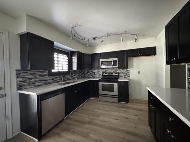 Image 8 of 27 For 1020 Lovekin Boulevard 40