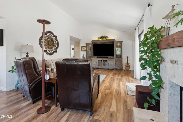 6378 Lada Avenue, Camarillo CA: https://media.crmls.org/mediaz/63dfba33-2521-419d-b051-9f0ecb603a6f.jpg