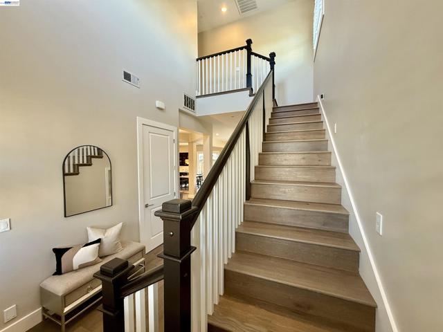 1500 Arroyo Rd, Livermore CA: https://media.crmls.org/mediaz/63dfbeae-1f4f-41a1-9386-c556a0caf857.jpg