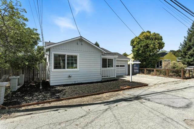 6 Clinton Court, Redwood City CA: https://media.crmls.org/mediaz/63dfced9-c22a-4419-a5c1-dac630ac2b1e.jpg