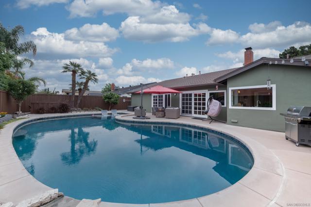 7919 Forrestal Rd, San Diego CA: https://media.crmls.org/mediaz/63e0c96d-1701-4779-a4b6-36a7169e13e1.jpg