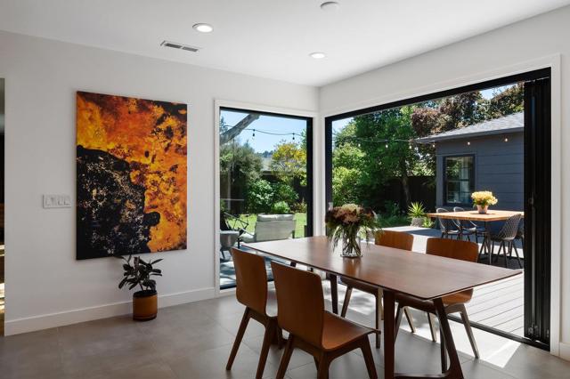 137 30th Avenue, San Mateo CA: https://media.crmls.org/mediaz/63e0f509-8ffb-472a-ac8e-8d05f28fd40e.jpg