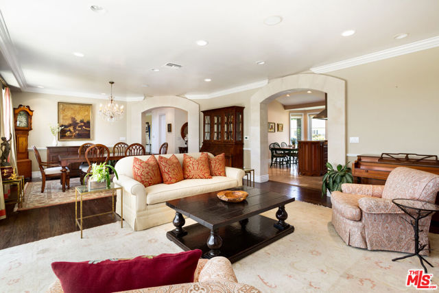 1088 VILLA GROVE Drive photo 5
