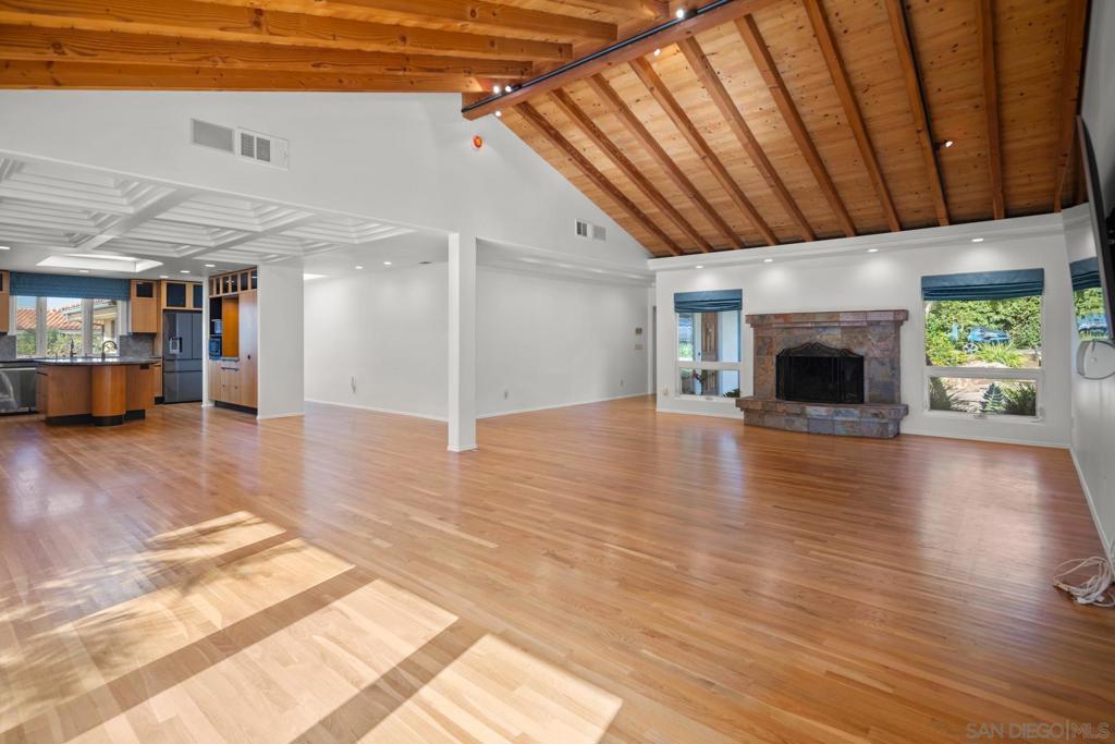 MLS #250041429SD image #5