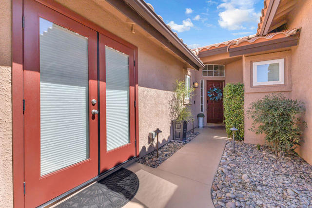 44310 Villeta Drive, La Quinta CA: https://media.crmls.org/mediaz/63e166db-21c3-4ed0-bde3-194918ba5b26.jpg