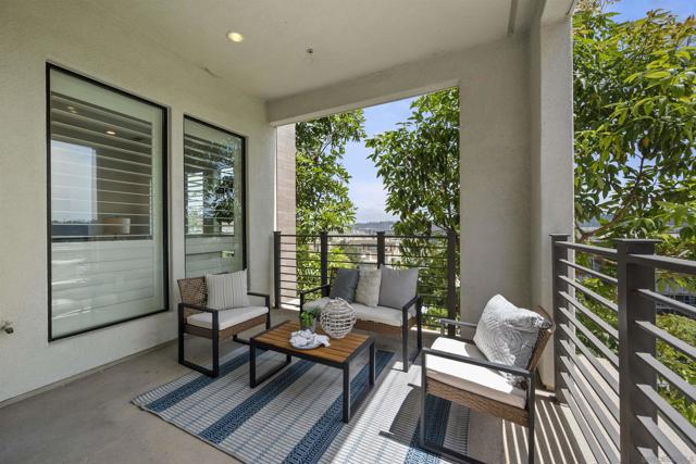 8337 Distinctive, San Diego CA: https://media.crmls.org/mediaz/63e213da-796a-4196-8631-157ca37e1423.jpg