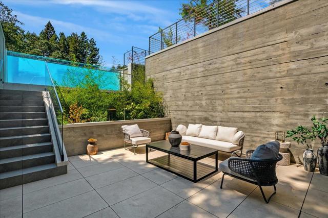 88 Tuscaloosa Avenue, Atherton CA: https://media.crmls.org/mediaz/63e256b7-5595-4360-9204-405fb95bba9e.jpg