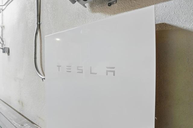 114 Rosewood Way, South San Francisco CA: https://media.crmls.org/mediaz/63e27cc1-59c5-47f7-b072-37a1fb76f2d3.jpg