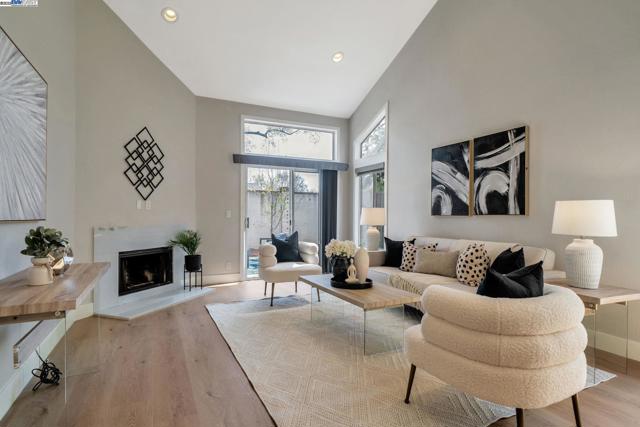 1549 Trimingham Drive, Pleasanton CA: https://media.crmls.org/mediaz/63e330d6-0fbf-4718-a263-0e48eac06c9c.jpg