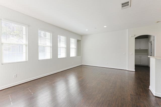 Detail Gallery Image 10 of 48 For 14125 Brent Wilsey Pl #1,  San Diego,  CA 92128 - 2 Beds | 2 Baths