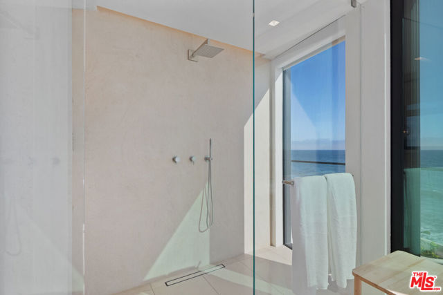 18954 Pacific Coast Highway, Malibu CA: https://media.crmls.org/mediaz/63e38ad1-a655-49b7-a0f5-4b667532c6a5.jpg