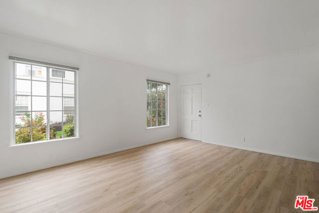 6773 Yucca Street, Los Angeles CA: https://media.crmls.org/mediaz/63e3a197-46e9-4ada-acf0-23a484ac17cc.jpg