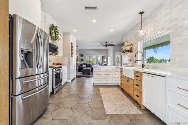 13925 Illerongis Road, Jamul CA: https://media.crmls.org/mediaz/63e40da1-0faa-4dc8-bfd3-e78f52a6c3a5.jpg
