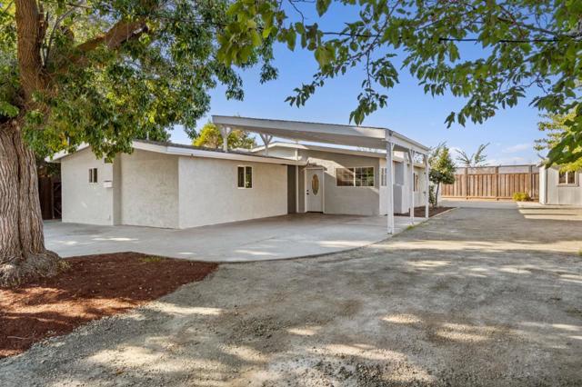 2887 Fordham Street, East Palo Alto CA: https://media.crmls.org/mediaz/63e470db-982f-44c5-ace1-57e1b0d8b659.jpg