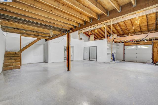 10705 Dublin Canyon Rd, Pleasanton CA: https://media.crmls.org/mediaz/63e53556-0c70-488a-9209-6b92751e5245.jpg