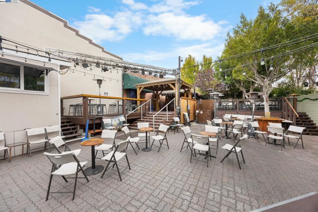 22519 Main St, Hayward CA: https://media.crmls.org/mediaz/63e633ee-8533-4955-b6d5-cf844a2e8ccf.jpg