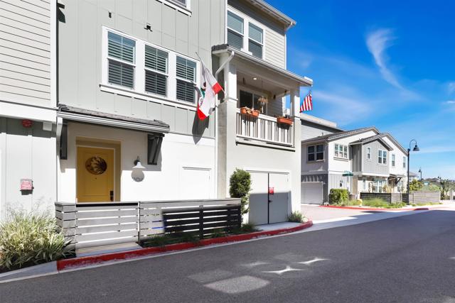 1104 Hibiscus Way, Oceanside, California 92054, 2 Bedrooms Bedrooms, ,2 BathroomsBathrooms,Condominium,For Sale,Hibiscus Way,240010346SD