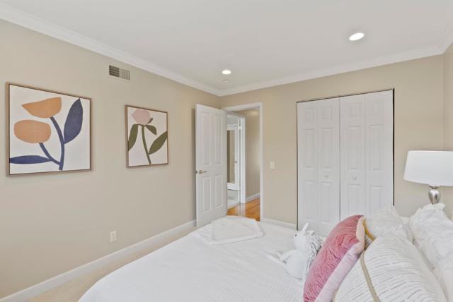 372 Bluefish Court, Foster City CA: https://media.crmls.org/mediaz/63e6d9ed-a10d-421e-a183-0f8f6abe27b7.jpg