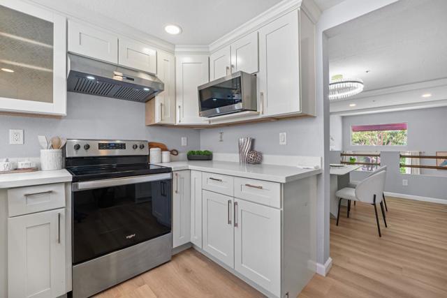 219 Commons Lane, Foster City CA: https://media.crmls.org/mediaz/63e7227e-e3b0-418e-b998-1642a147c2f5.jpg