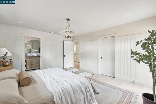 Image 31 of 60 For 3085 Avellano Drive