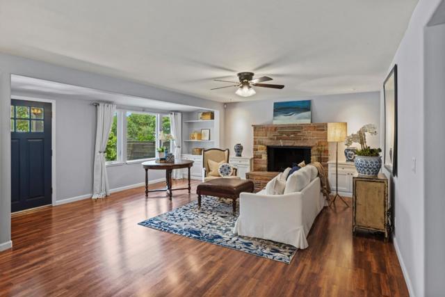 867 Grove Street, Monterey CA: https://media.crmls.org/mediaz/63e7774b-c948-46d0-af49-1b903b2df306.jpg