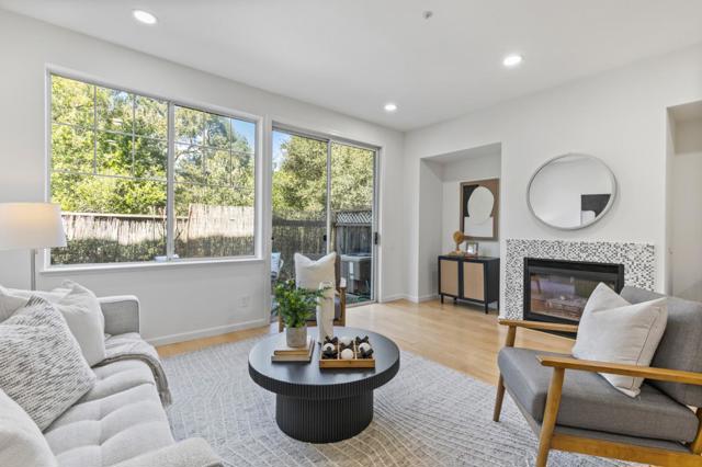 22938 Canyon Terrace Drive, Castro Valley CA: https://media.crmls.org/mediaz/63e7a23d-8380-41cf-b4da-b3b865ce9c16.jpg