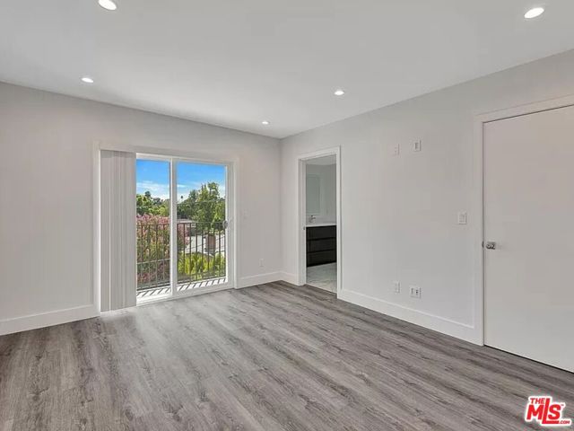 5752 Kester Avenue, Van Nuys CA: https://media.crmls.org/mediaz/63e89eae-8cb9-45a2-af9d-5534494b2107.jpg