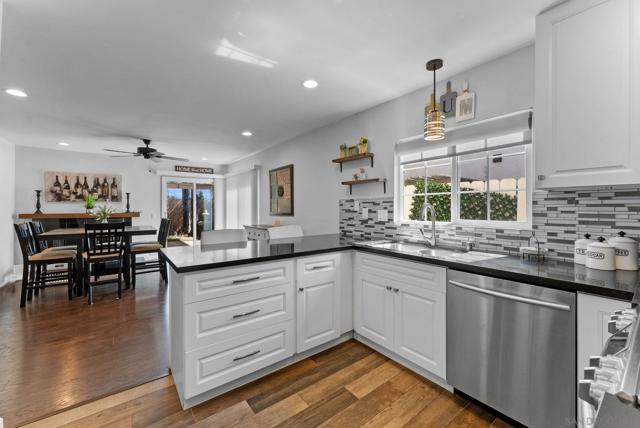 9209 Les Rd, Santee CA: https://media.crmls.org/mediaz/63e972aa-b7ad-4420-9808-3fe1806684a4.jpg