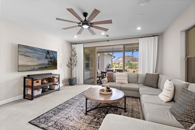 Detail Gallery Image 15 of 51 For 2944 Gait Way, Escondido,  CA 92029 - 5 Beds | 3/1 Baths