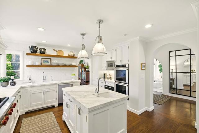540 Parrott Drive, San Mateo CA: https://media.crmls.org/mediaz/63ebdf31-5ef6-40ef-9420-9199323d201f.jpg