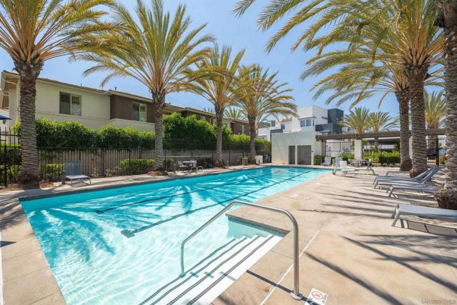 2092 Tango Loop, Chula Vista CA: https://media.crmls.org/mediaz/63ed2176-e2b8-422f-bc36-9bc5fd523c09.jpg